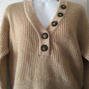 NWT H&M Divided Women's V-Neck with Top Buttons Gorgeous Loose Fit Sweater Small